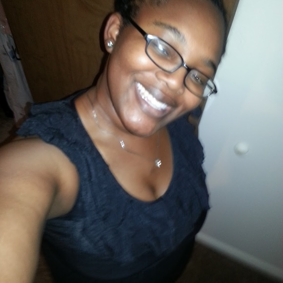 Meet your Posher, Carletta - Picture 1 of 1